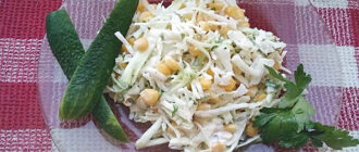Салат из молодой капусты с огурцом и кукурузой