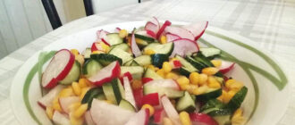 Салат с редиской огурцом и кукурузой
