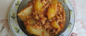Картошка тушеная с фаршем