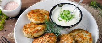Котлеты из фарша и картошки