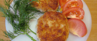Котлеты из куриного фарша с картошкой