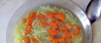 Суп с куриным кубиком