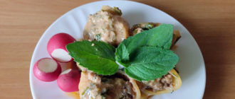 Макароны ракушки с фаршем на сковороде