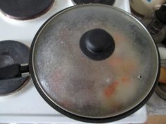 Плов под крышкой