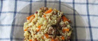 Плов с тушенкой на сковороде